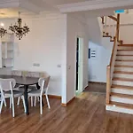Διαμέρισμα Pirro Luxury *