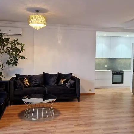 Pirro Luxury Apartament *