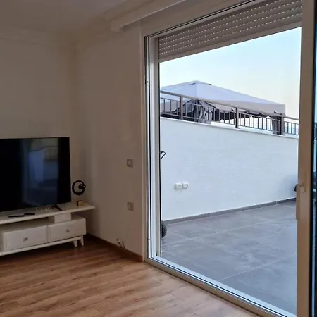 Pirro Luxury Apartament Saranda