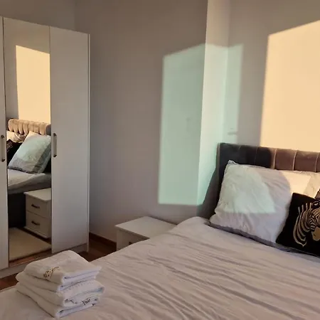 Pirro Luxury Apartmán *